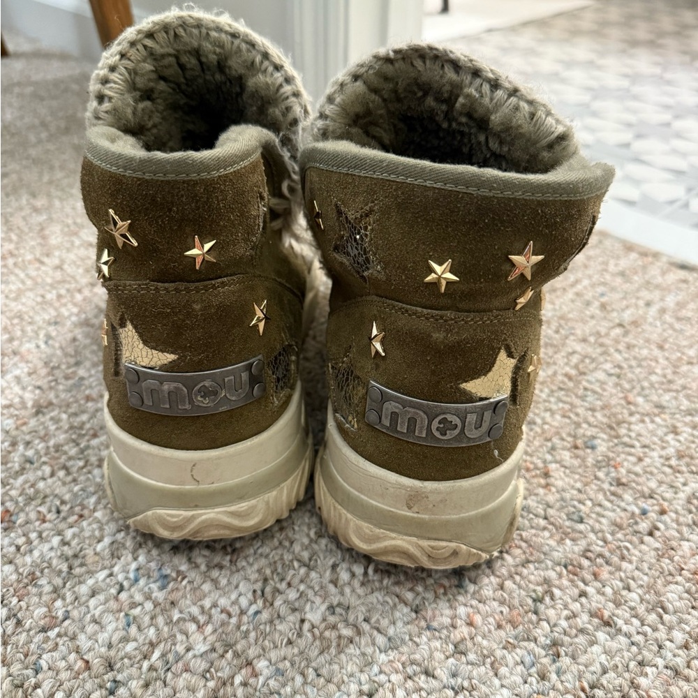 Mou Starry Suede Boots - Olive